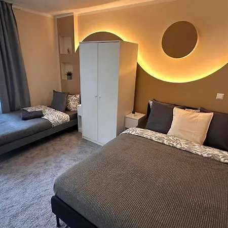 City-sued 5 - Mit Balkon Apartament *