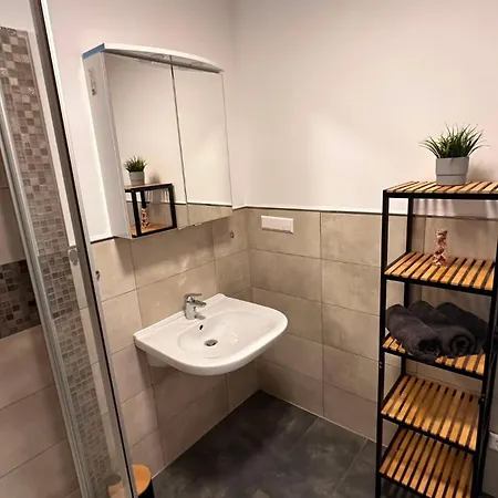 Apartament City-sued 5 - Mit Balkon *
